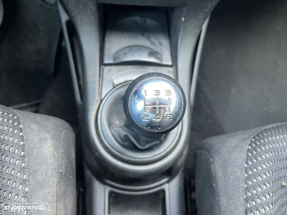 Citroën C4 1.6 HDi VTR Pack - 14