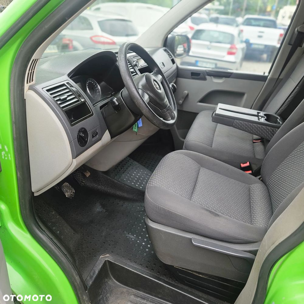 Volkswagen Transporter - 8