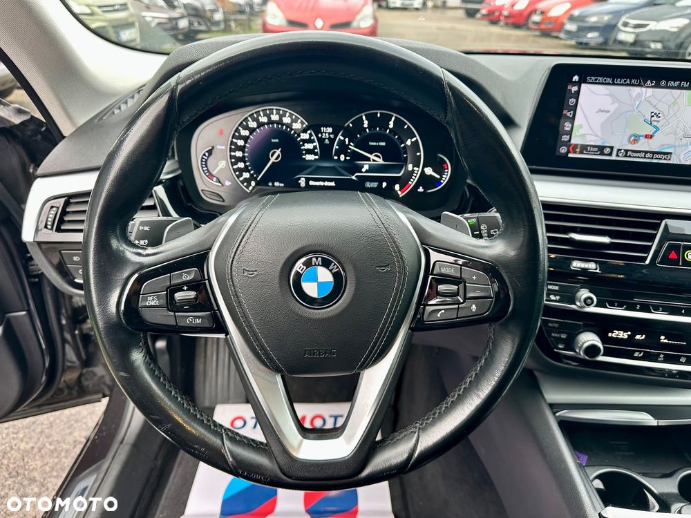 BMW Seria 5 520d - 15