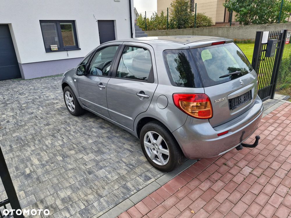 Suzuki SX4 - 8