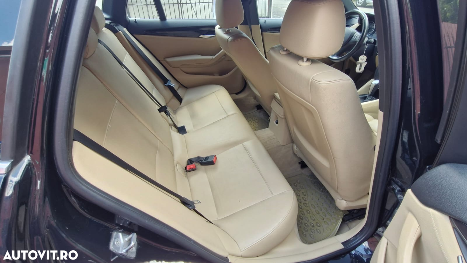 BMW X1 - 8