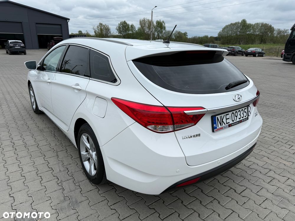 Hyundai i40 i40cw 1.6 Fifa World Cup Edition - 8