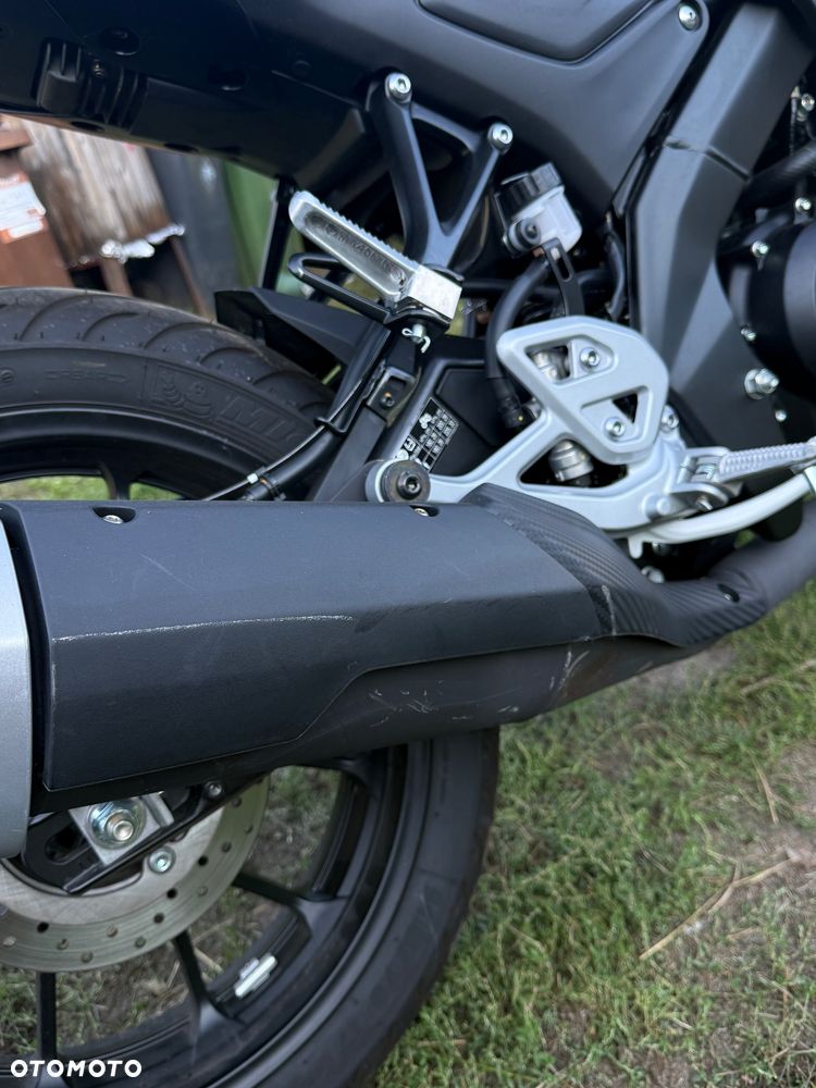 Yamaha MT - 8