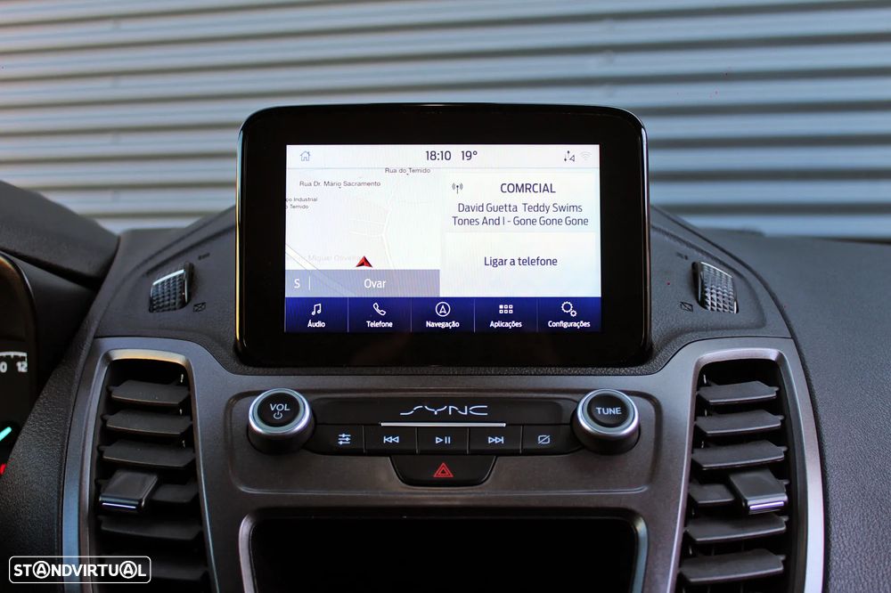 Ford Transit Connect - 19