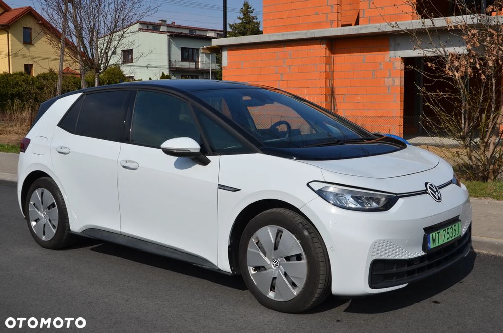 Volkswagen Id.3 2023 photo 2
