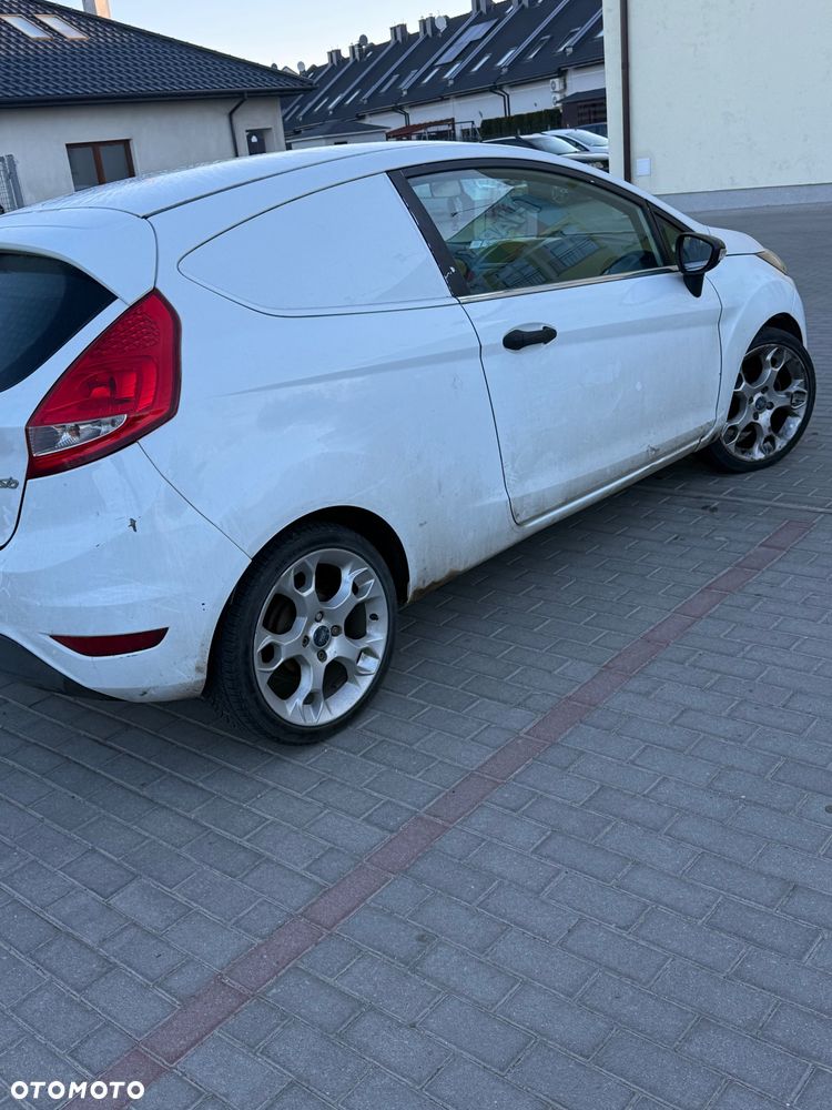 Ford Fiesta 1.4 TDCi Trend - 6