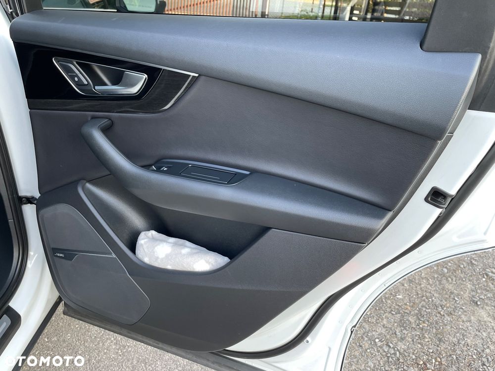 Audi Q7 55 TFSI quattro tiptronic - 29