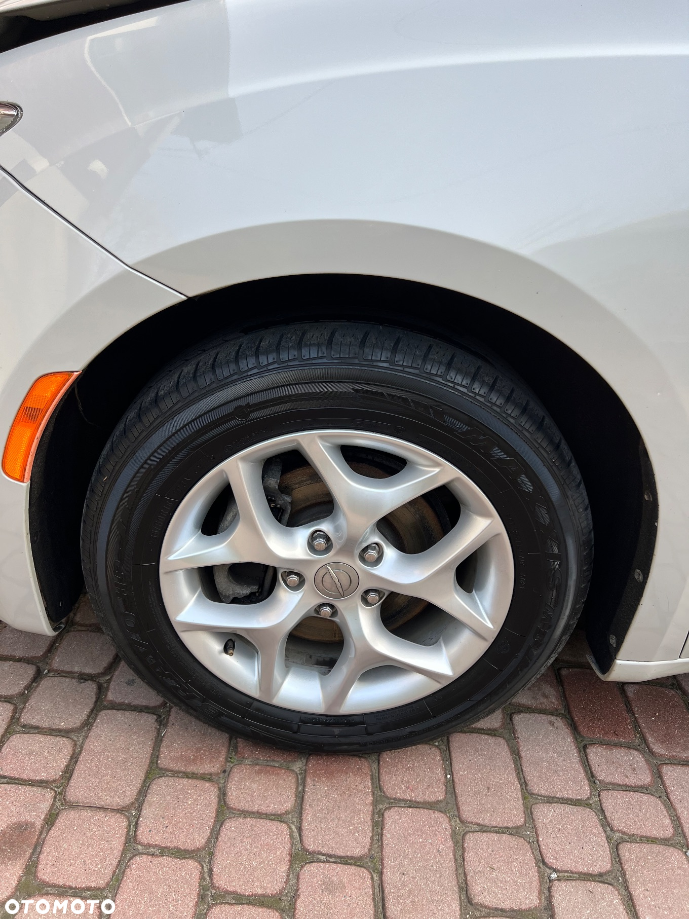 Chrysler Pacifica - 14