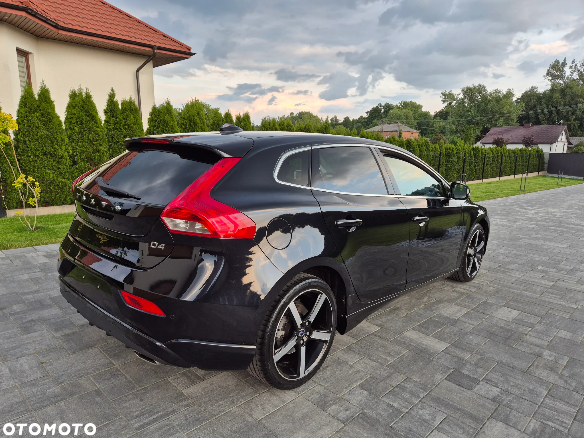 Volvo V40 D4 Drive-E Momentum - 27