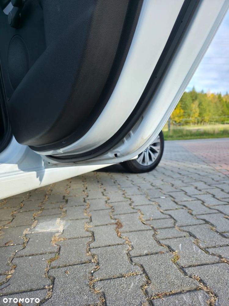 Kia Ceed - 15