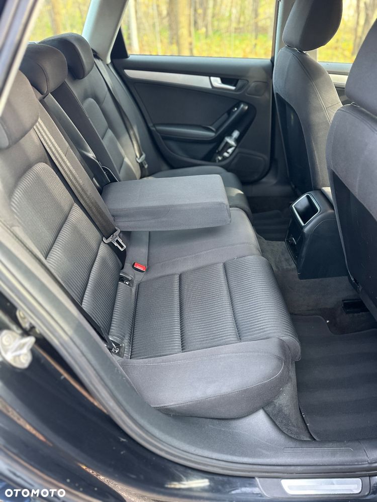 Audi A4 Avant 2.0 TDI DPF Ambiente - 34