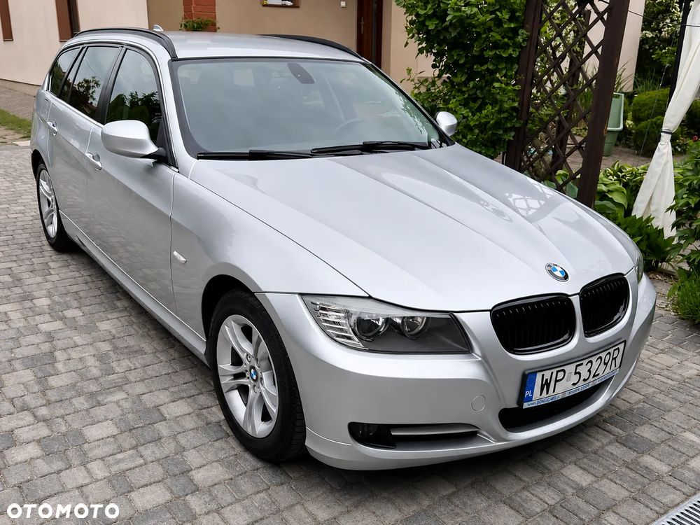 BMW Seria 3 318d Blue Performance - 13