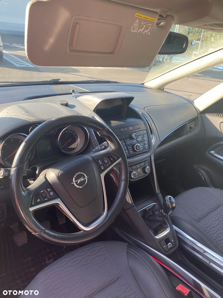 Opel Zafira 2.0 CDTI Cosmo - 9
