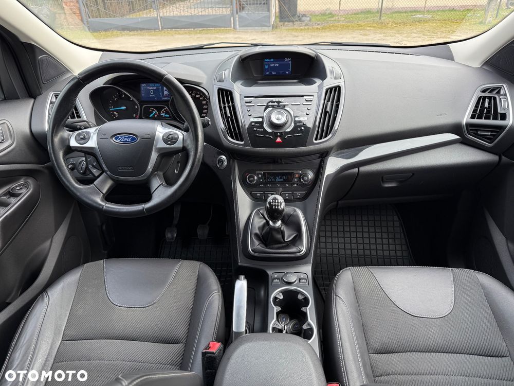 Ford Kuga 2.0 TDCi 2x4 Titanium - 11