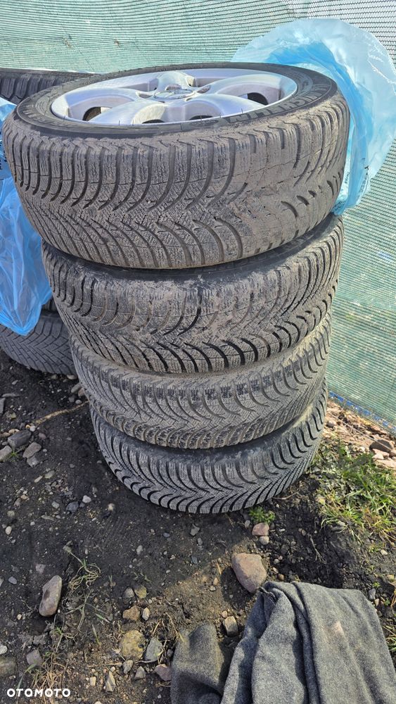 Mercedes-Benz Klasa C 200 (BlueEFFICIENCY) 7G-TRONIC Avantgarde - 29