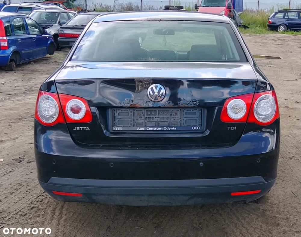 VW JETTA 1.9 TDI dawca części - 4
