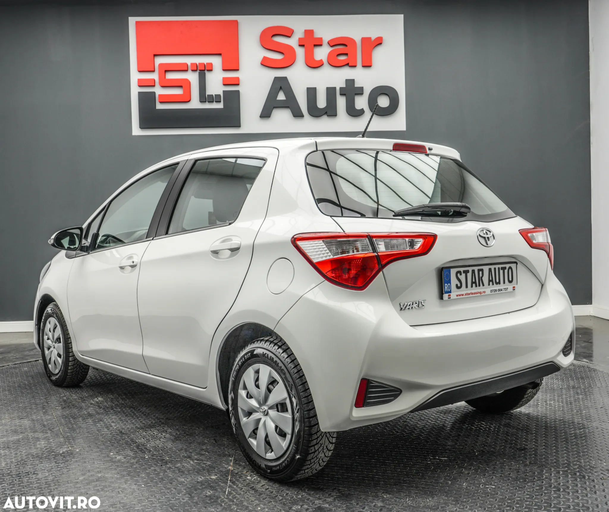 Toyota Yaris 1.0 L Eco - 4