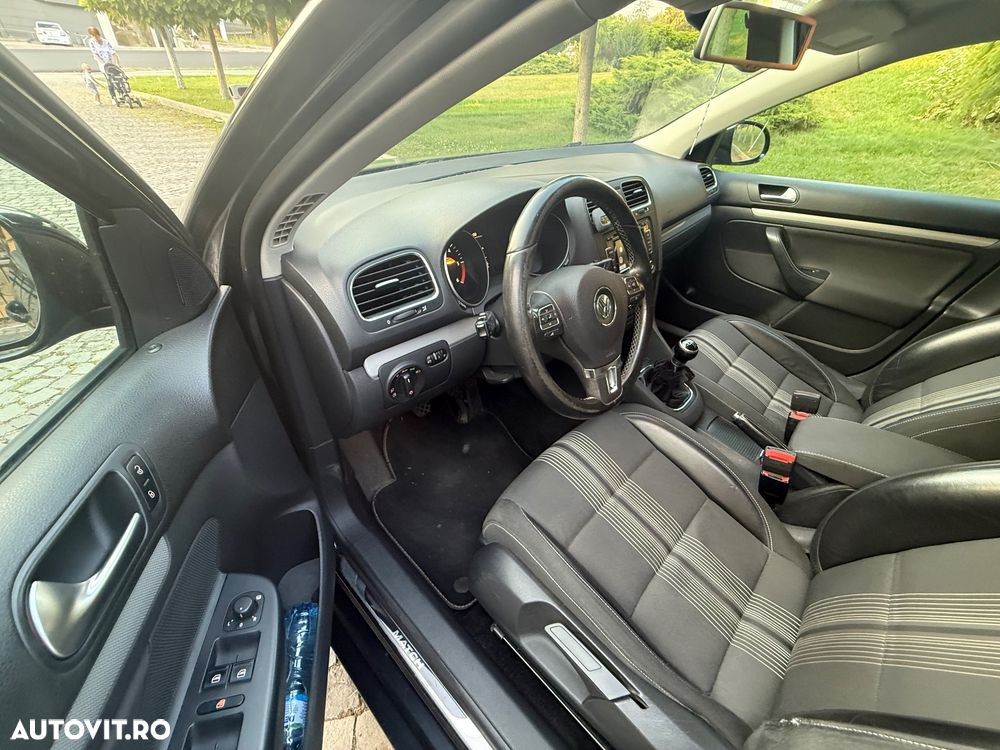 Volkswagen Golf 1.6 TDI DPF MATCH - 32