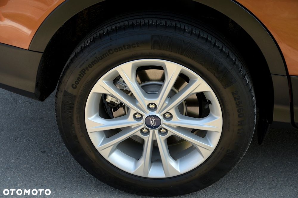 Ford Kuga 2.0 TDCi 2x4 Titanium - 14
