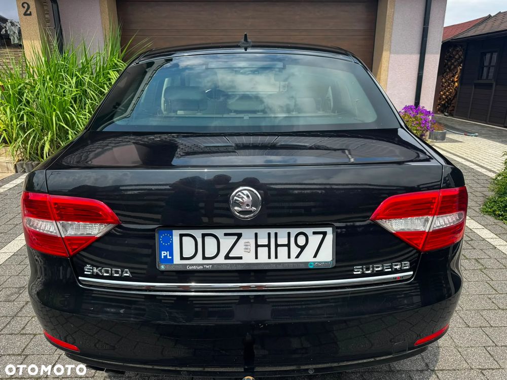 Skoda Superb 2.0 TDI 4x4 Elegance DSG - 9