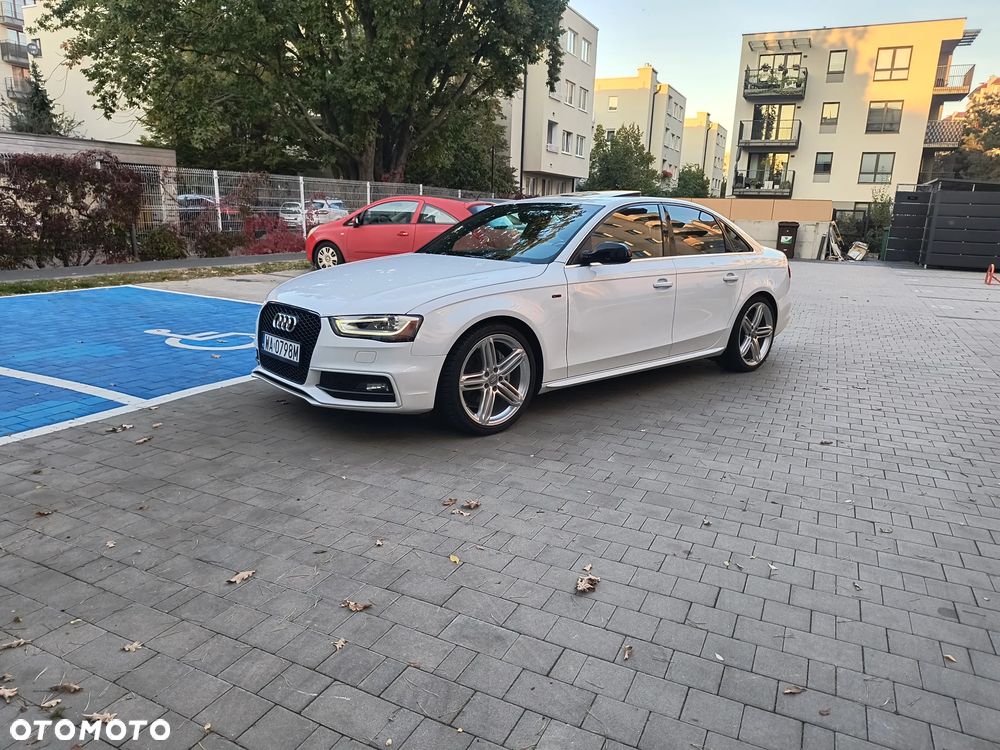 Audi A4 Limousine - 3