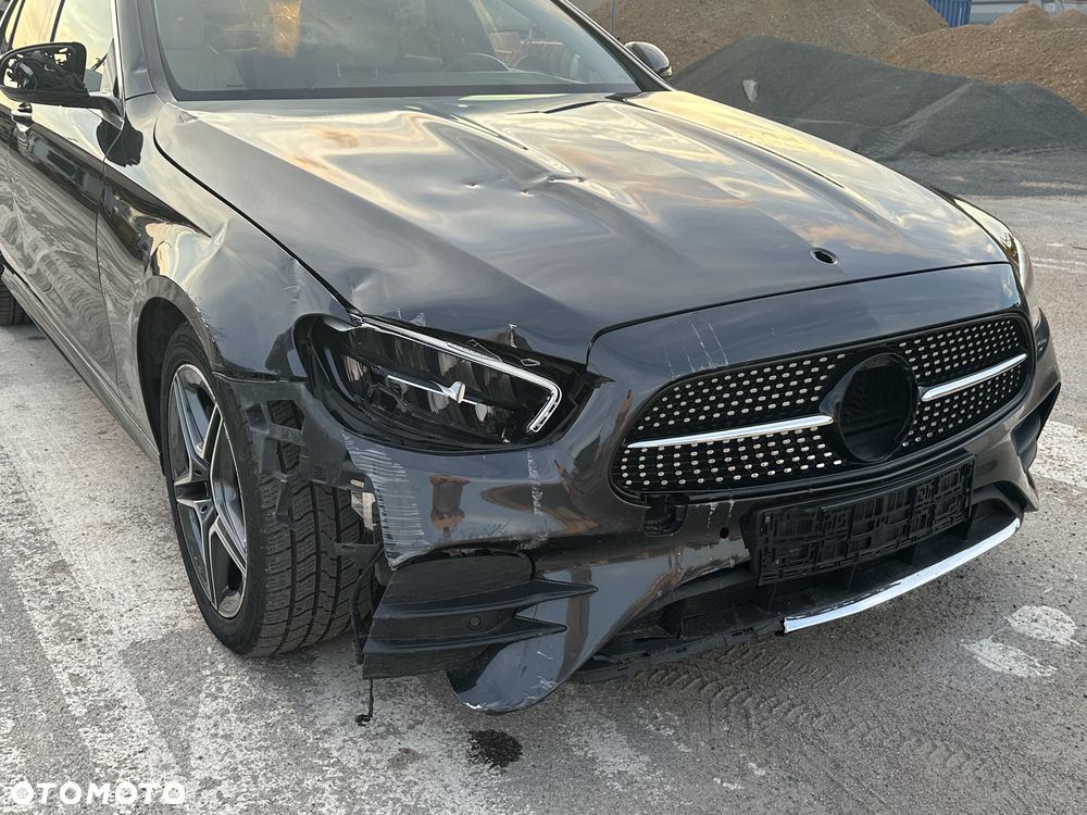 Mercedes-Benz Klasa E 220 d 4-Matic - 17