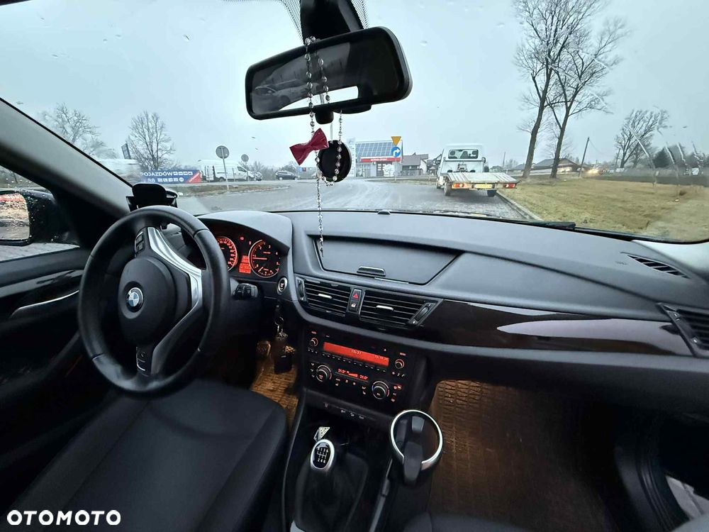 BMW X1 xDrive20d Sport Line - 7