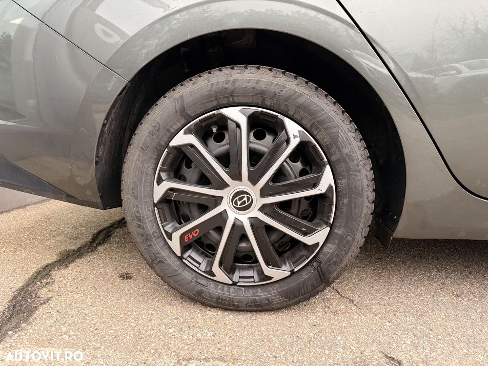 Hyundai Elantra 1.6 l 123 CP 6MT Highway - 22