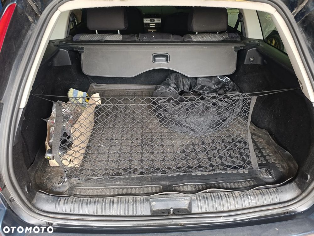 Ford Mondeo 1.8 Ambiente - 14