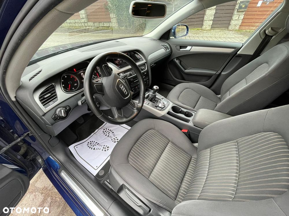 Audi A4 Avant - 8