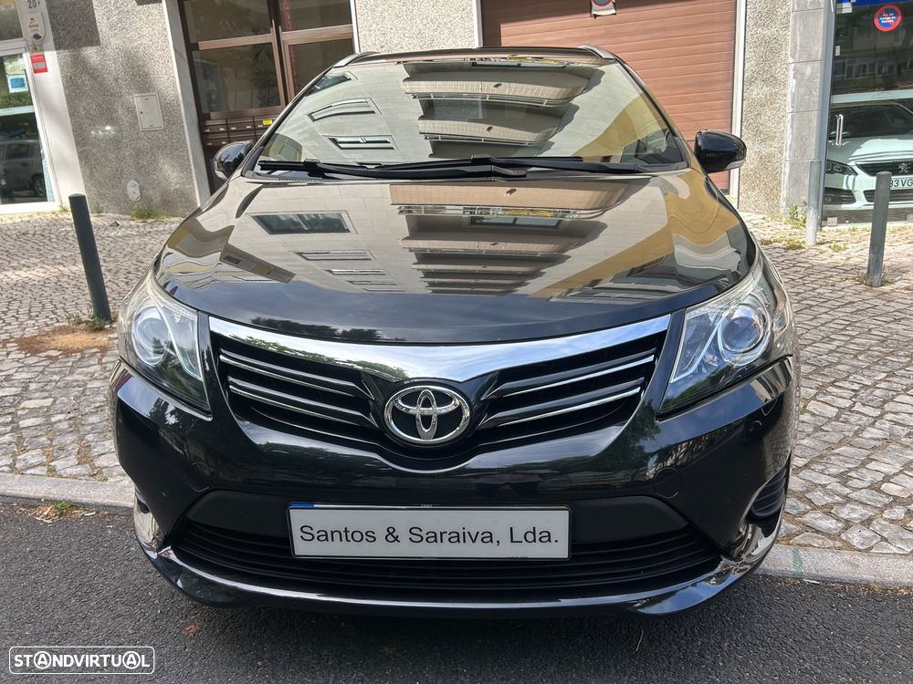 Toyota Avensis SW 2.0 D-4D Exclusive - 6