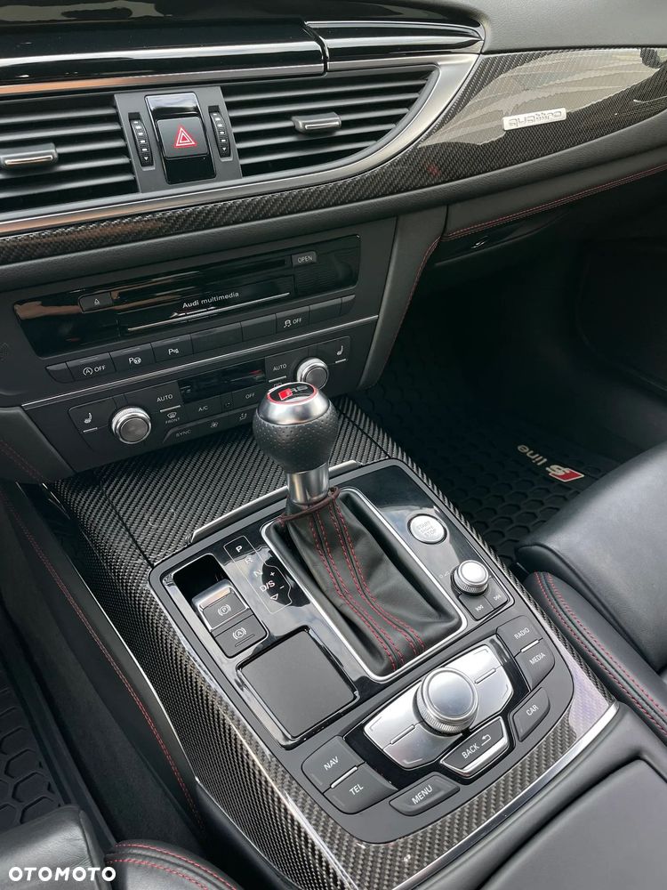 Audi RS6 Avant - 19