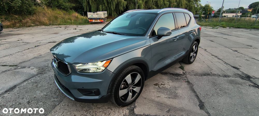 Volvo XC 40 T5 AWD Geartronic Momentum - 1