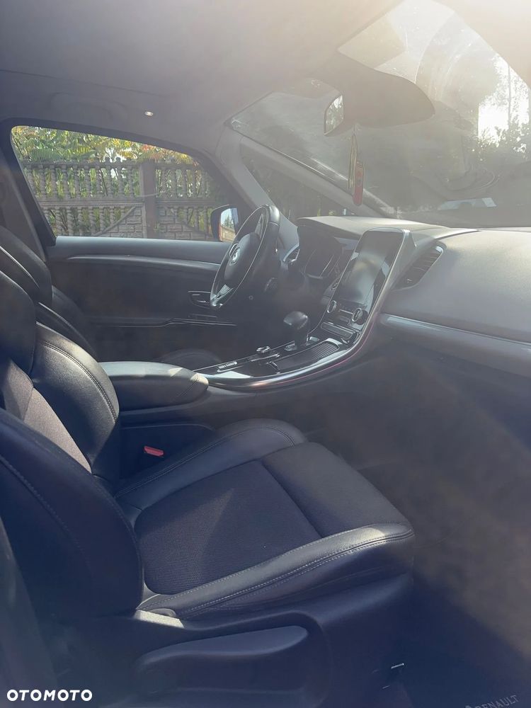 Renault Espace 1.6 dCi Energy Initiale Paris EDC 7os - 7