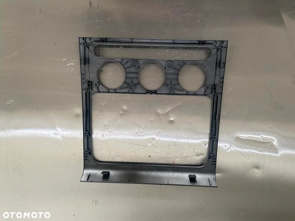 VW TOURAN RAMKA KLIMATYZACJI 1T0858071 NAWIGACJI - 2