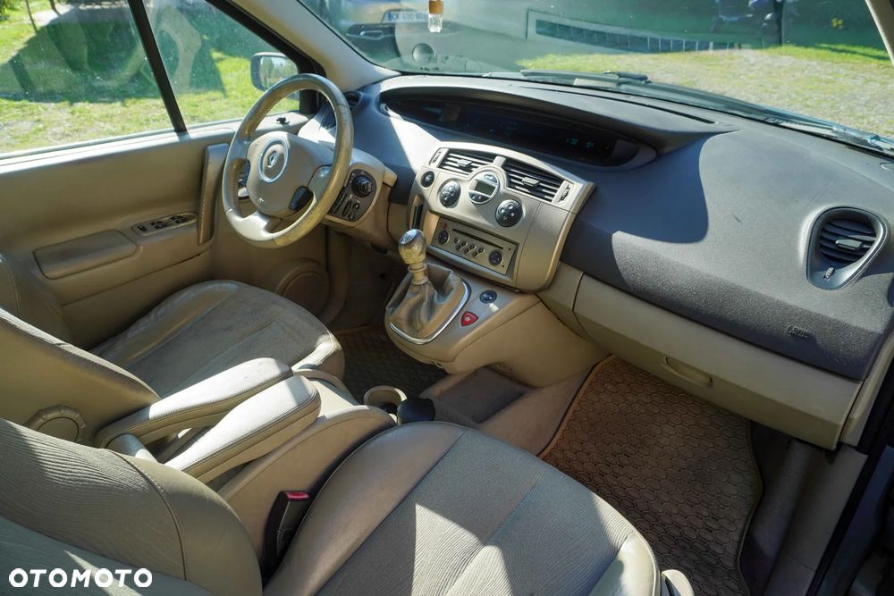 Renault Scenic 1.9 dCi Luxe Privilege - 12