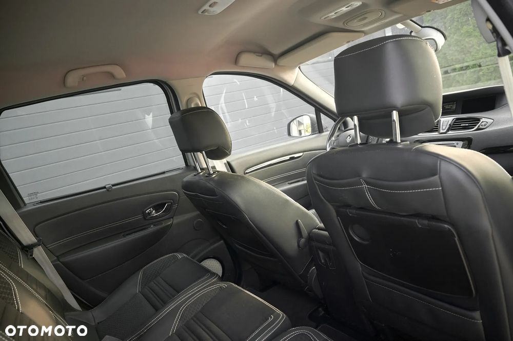 Renault Grand Scenic - 22