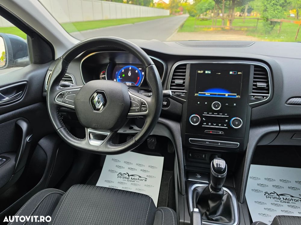Renault Megane BLUE dCi 115 BUSINESS EDITION - 8