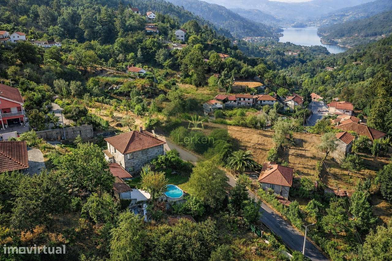 Moradia Isolada T4 Venda em Vilar da Veiga,Terras de Bouro - Grande imagem: 2/27