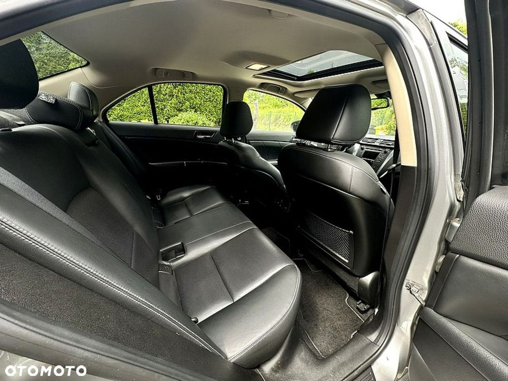 Suzuki Kizashi - 19