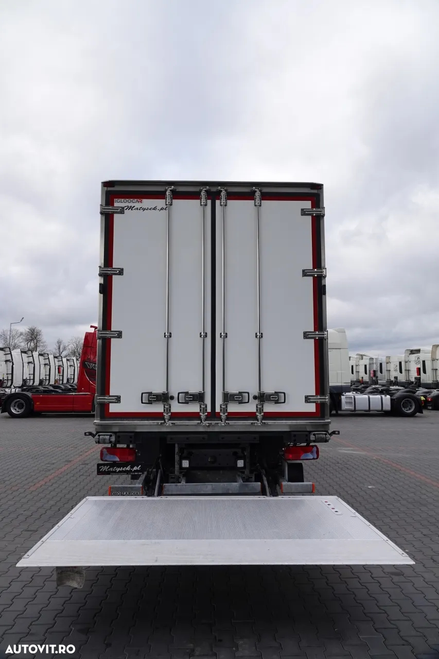 MAN TGS 26.360 / 6x2 / FRIGIDER -8.2 M / CARRIER SUPRA 850 GENERATOR / LIFTARE / UȘĂ LATERALĂ / 2022 / DUPĂ CONTRACTUL DE SERVICE - 21