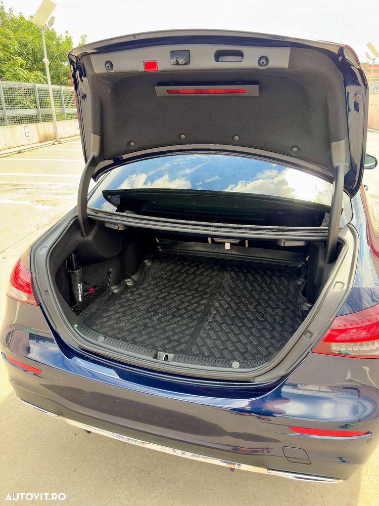 Mercedes-Benz E 220 d Aut. - 8