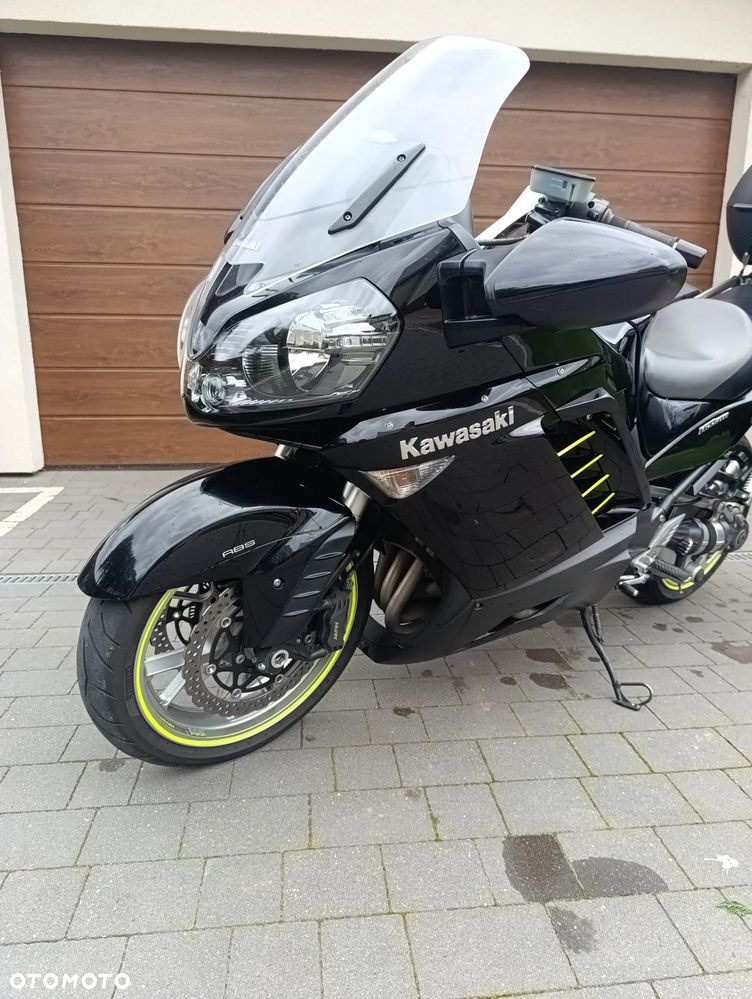 Kawasaki GTR - 13
