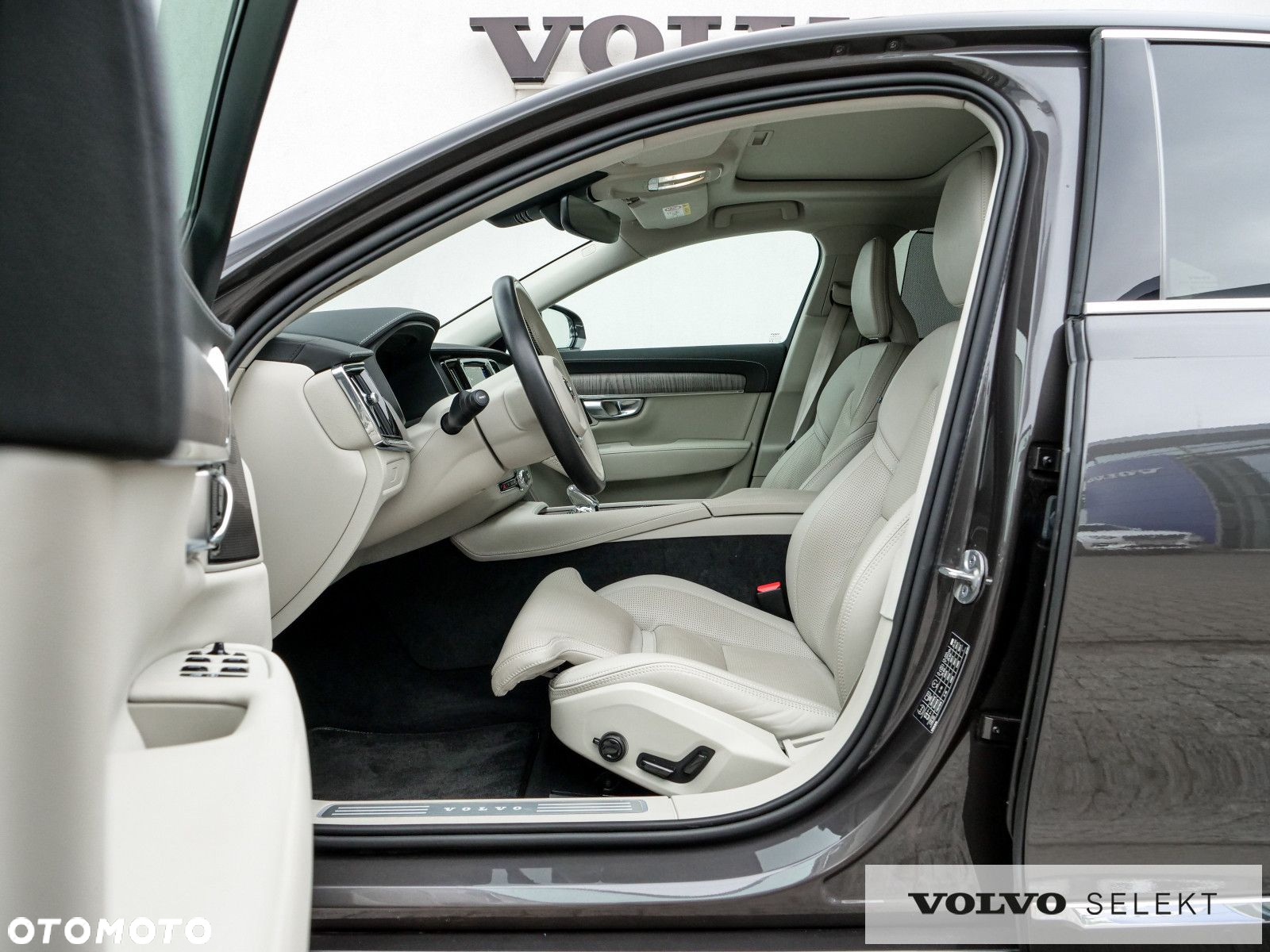 Volvo S90 - 17