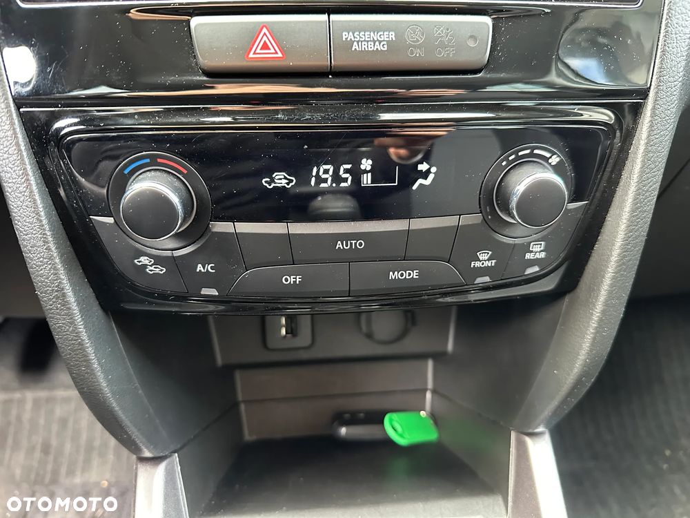Suzuki Vitara 1.4 Boosterjet mHEV Premium Plus 2WD - 17
