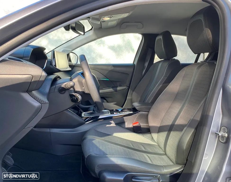 Peugeot 208 1.2 PureTech Allure - 11