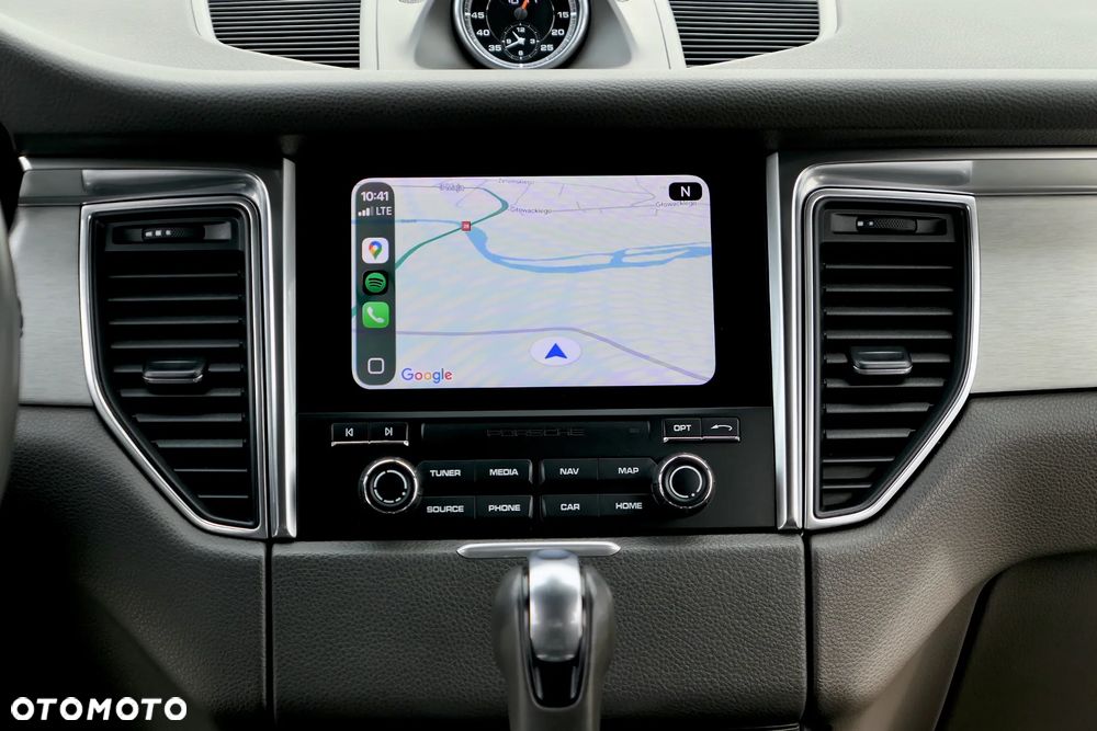 Porsche Macan Standard - 21