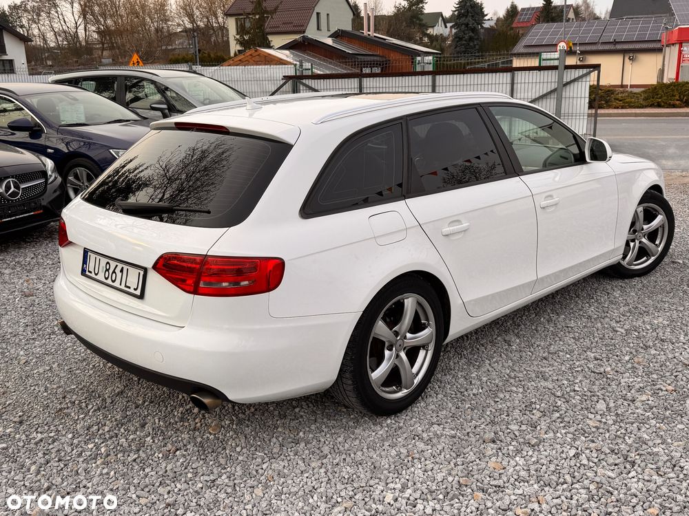 Audi A4 Avant - 11