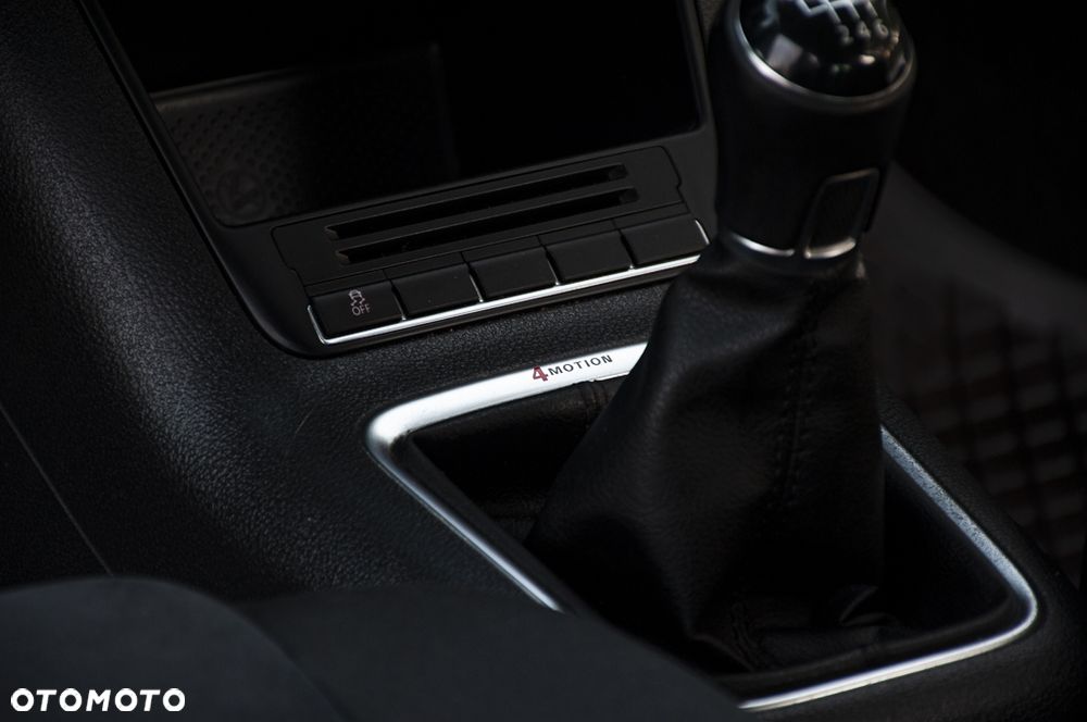 Volkswagen Tiguan 1.4 TSI 4Motion Trend & Fun - 32