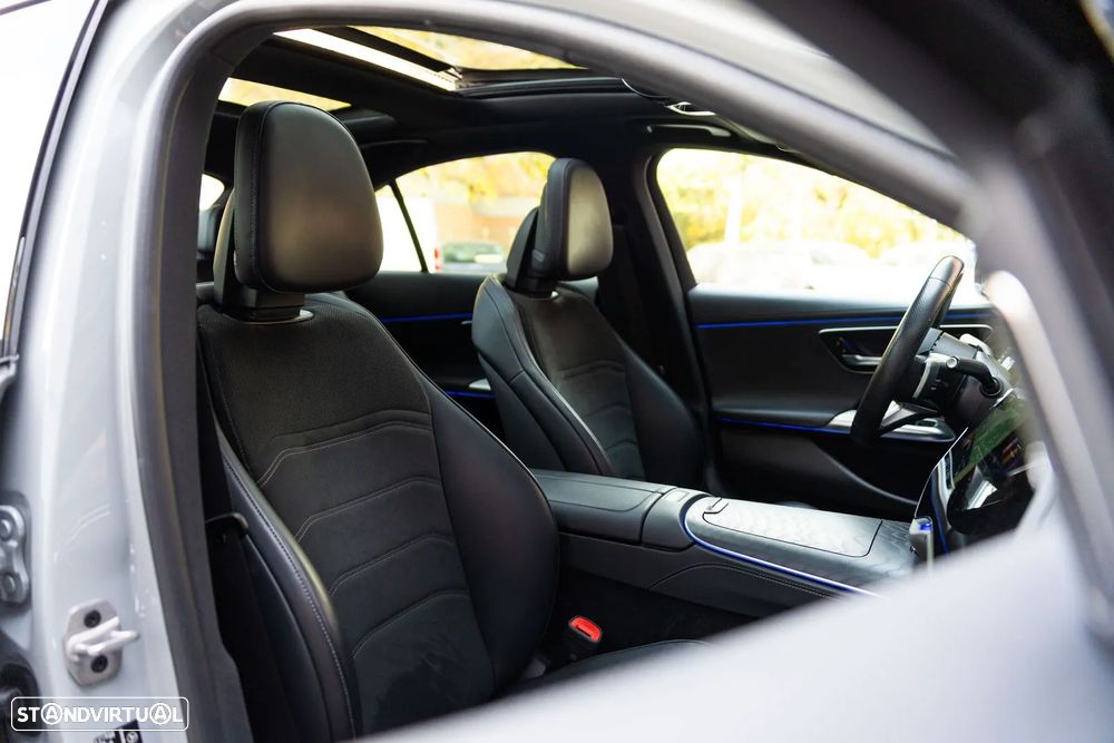 Mercedes-Benz E 300 e AMG Line - 24